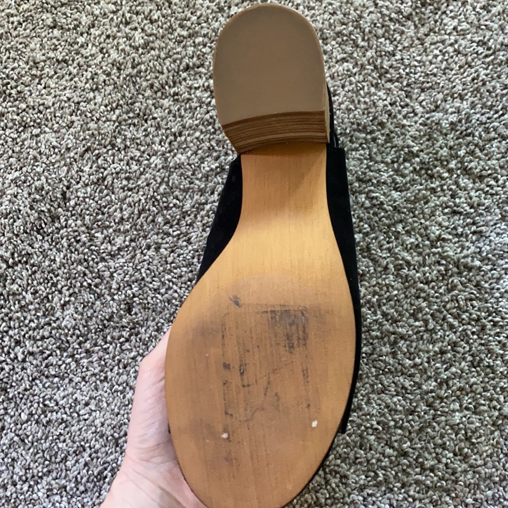 Shoes - Picture 4 of 4